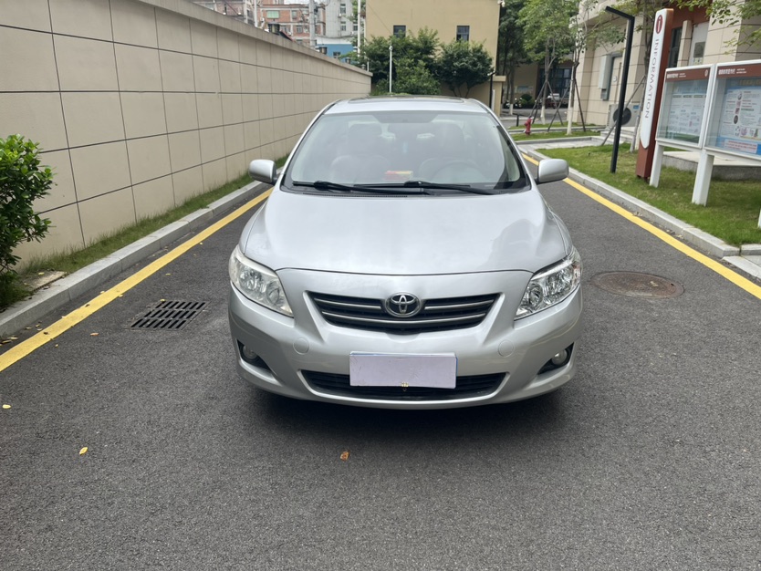 Toyota Corolla 2010 car image #2
