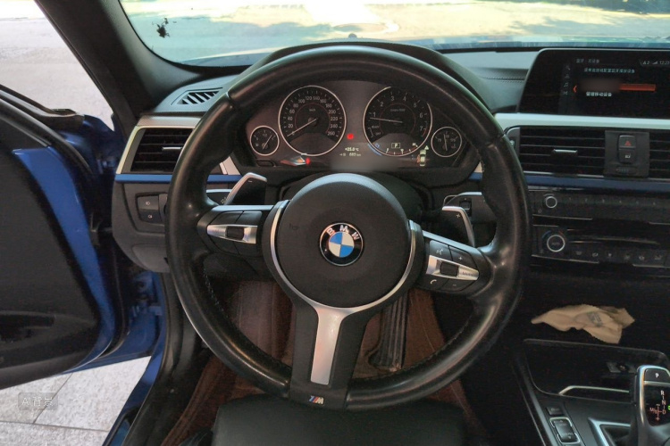 BMW 3 Series 2018 #12 BMW 3 Series 2018 car image #12