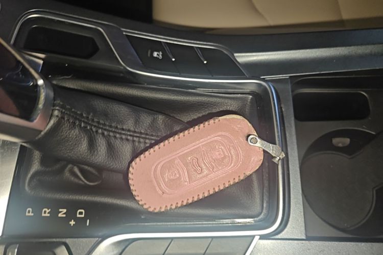 GEELY Emgrand 2018 car image #9