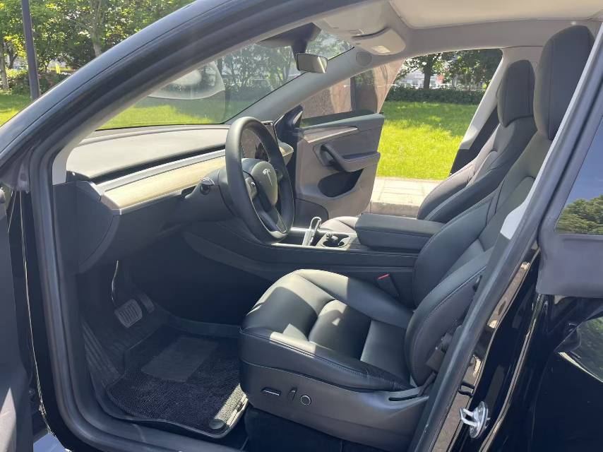Tesla Model Y 2022 #6 Tesla Model Y 2022 car image #6