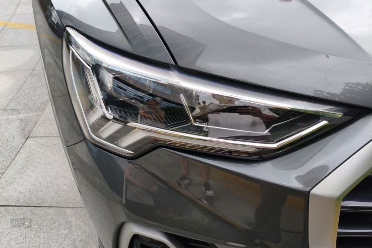 Audi Q3 2021 #8 Audi Q3 2021 car image #8