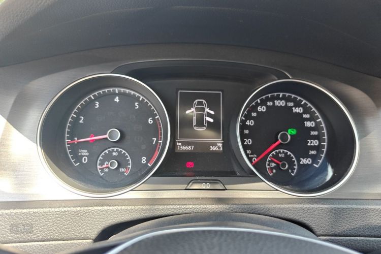 Volkswagen Golf 2016 car image #13