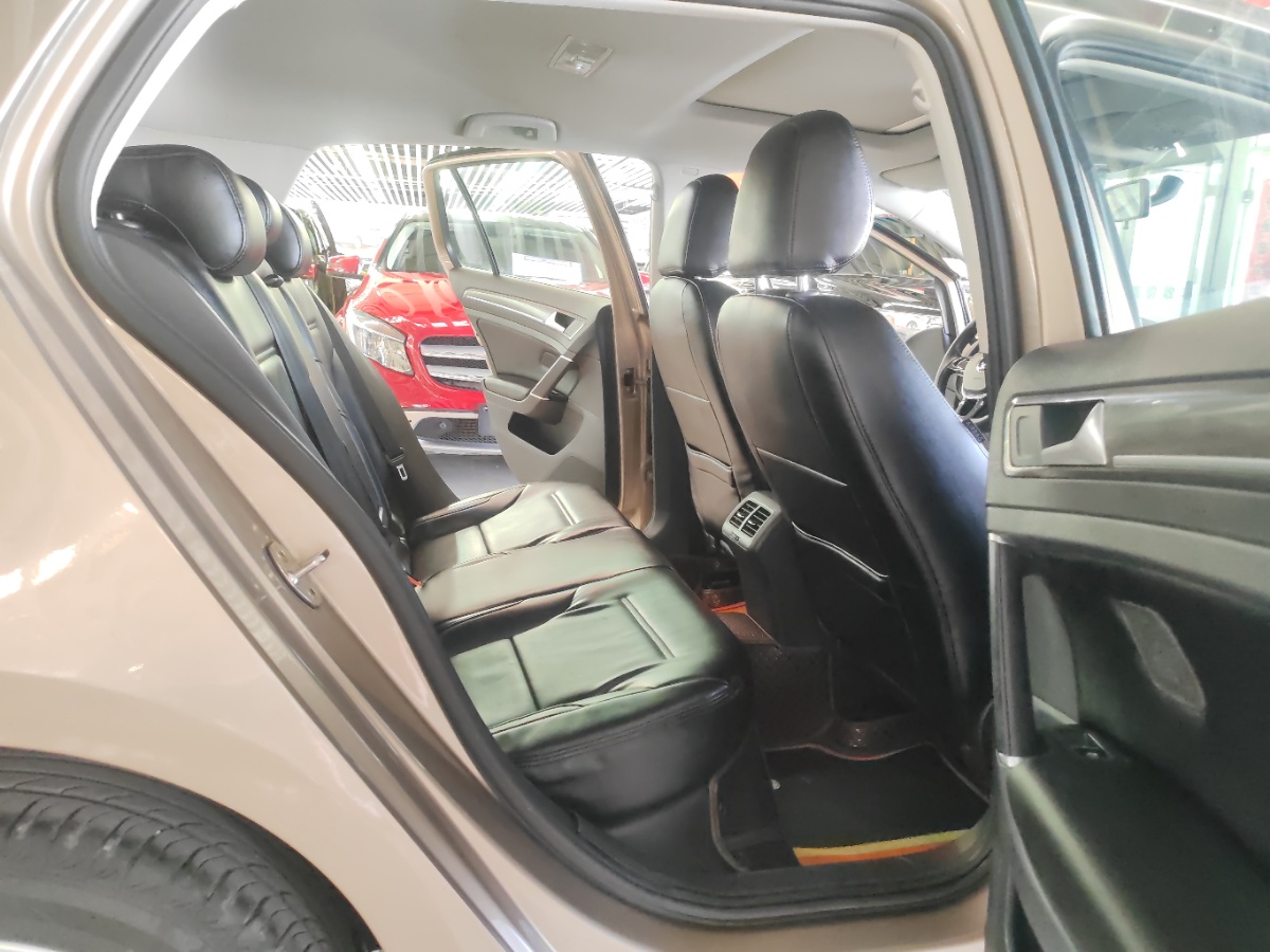 Volkswagen Golf 2016 car image #14