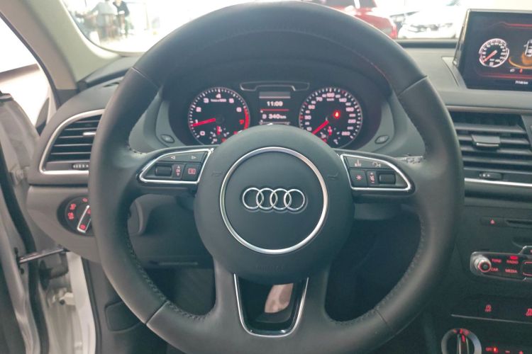 Audi Q3 2016 #11 Audi Q3 2016 car image #11
