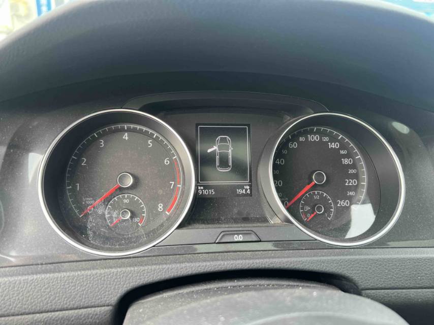 Volkswagen Golf 2018 car image #8
