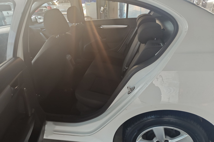Volkswagen Lavida 2017 car image #10