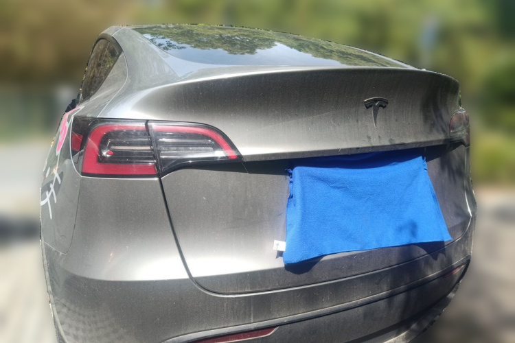 Tesla Model Y 2024 #6 Tesla Model Y 2024 immagine di auto #6