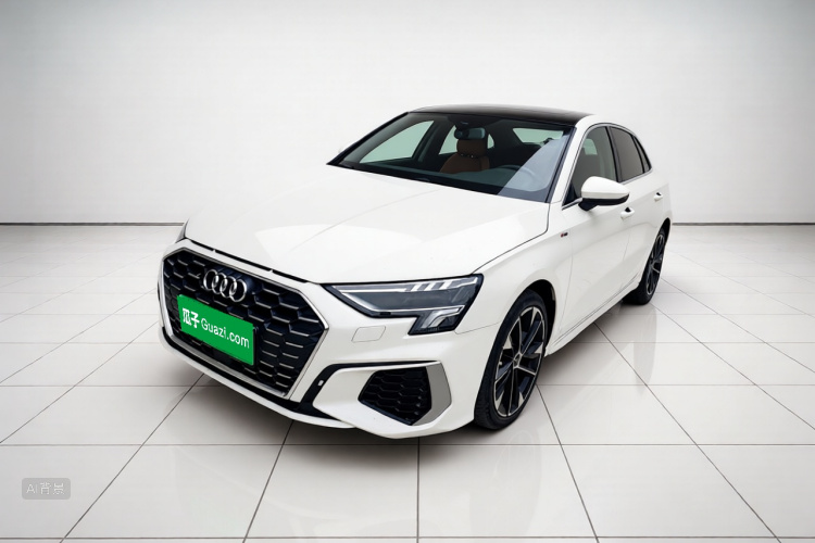 Audi A3 2023 immagine di auto #2