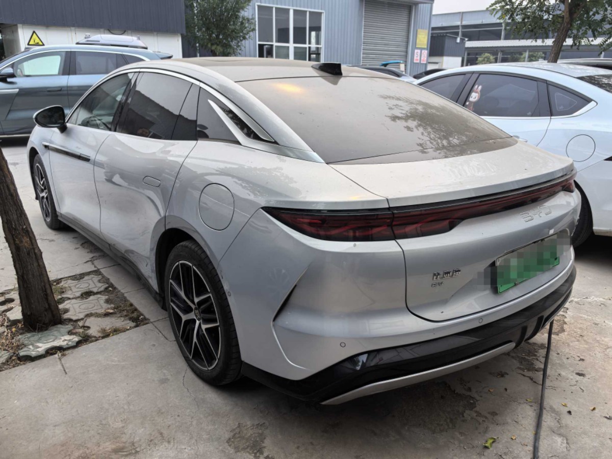 BYD HanL 2025 изображение автомобиля #5