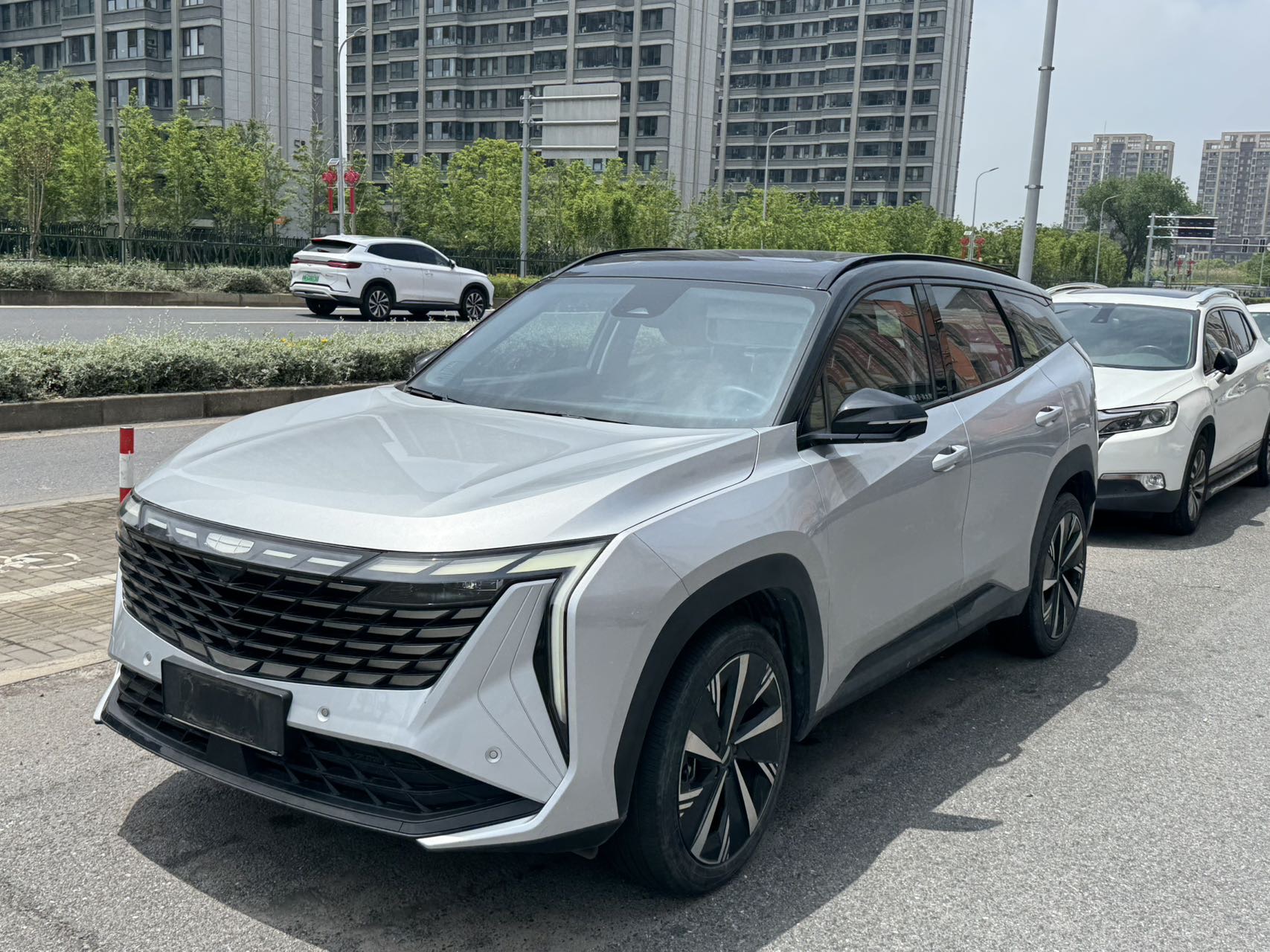 GEELY Boyue L 2024 car image 