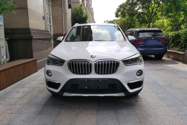 BMW X1 2019 #3 BMW X1 2019 car image #3