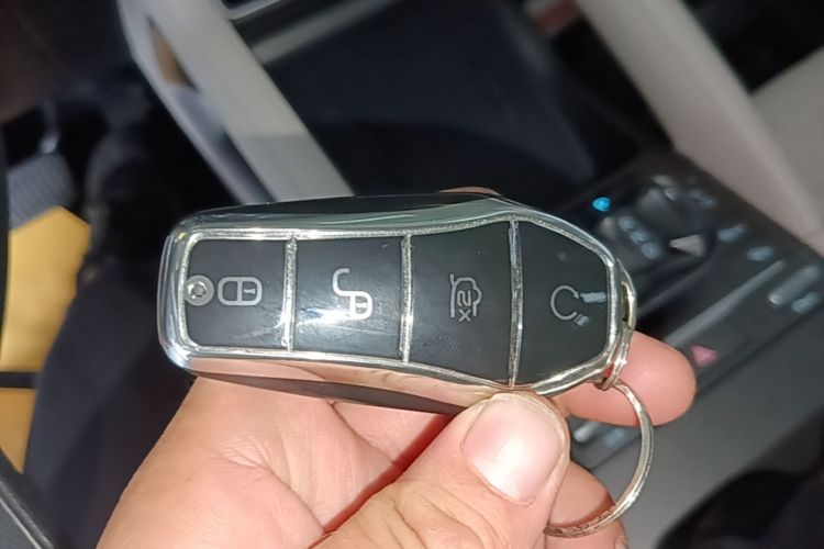 BYD YuanUP 2024 car image #9