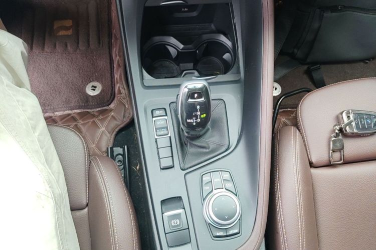 BMW X1 2021 car image #14