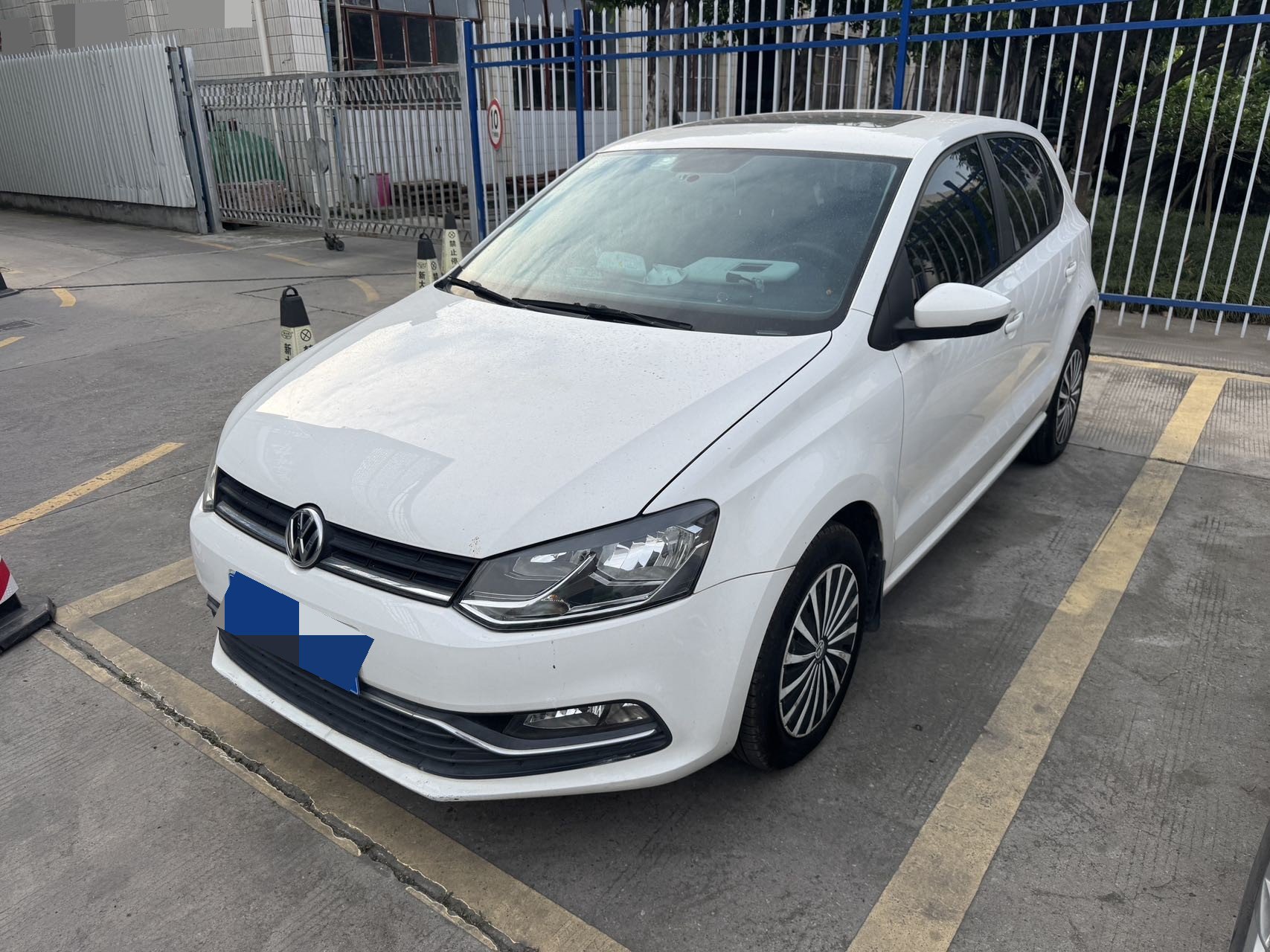 Volkswagen Polo 2018 Volkswagen Polo 2018 car image