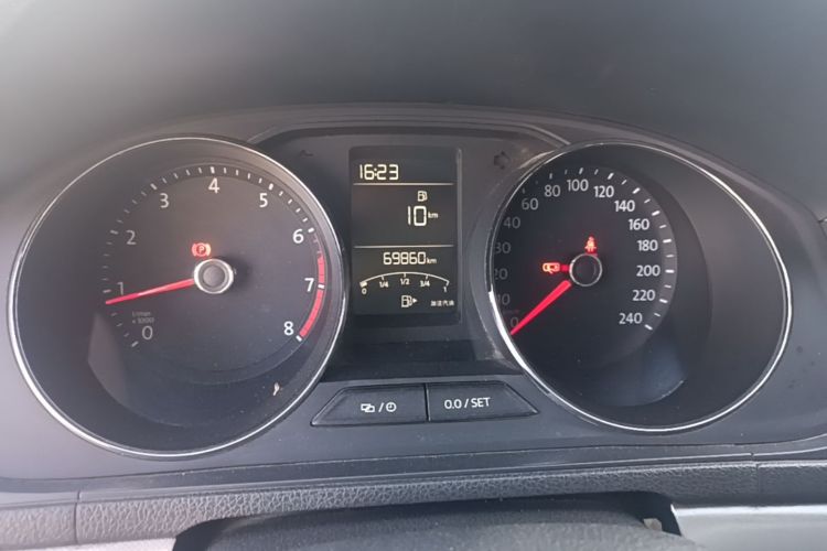 Volkswagen Lavida 2019 car image #12