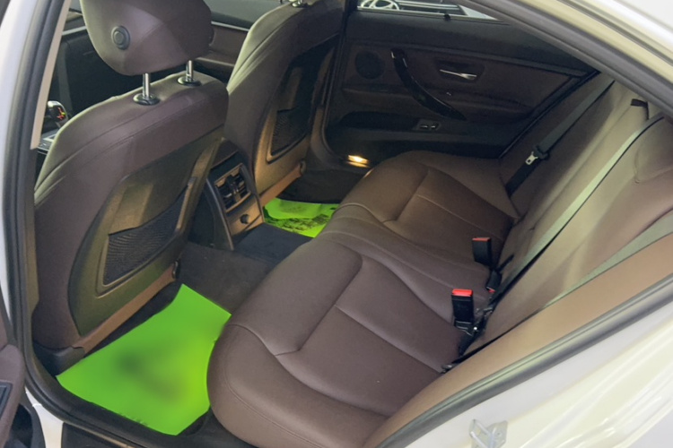 BMW 3 Series 2019 #10 BMW 3 Series 2019 car image #10
