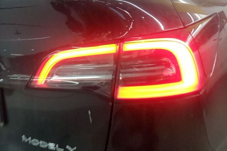 Tesla Model Y 2022 #8 Tesla Model Y 2022 immagine di auto #8
