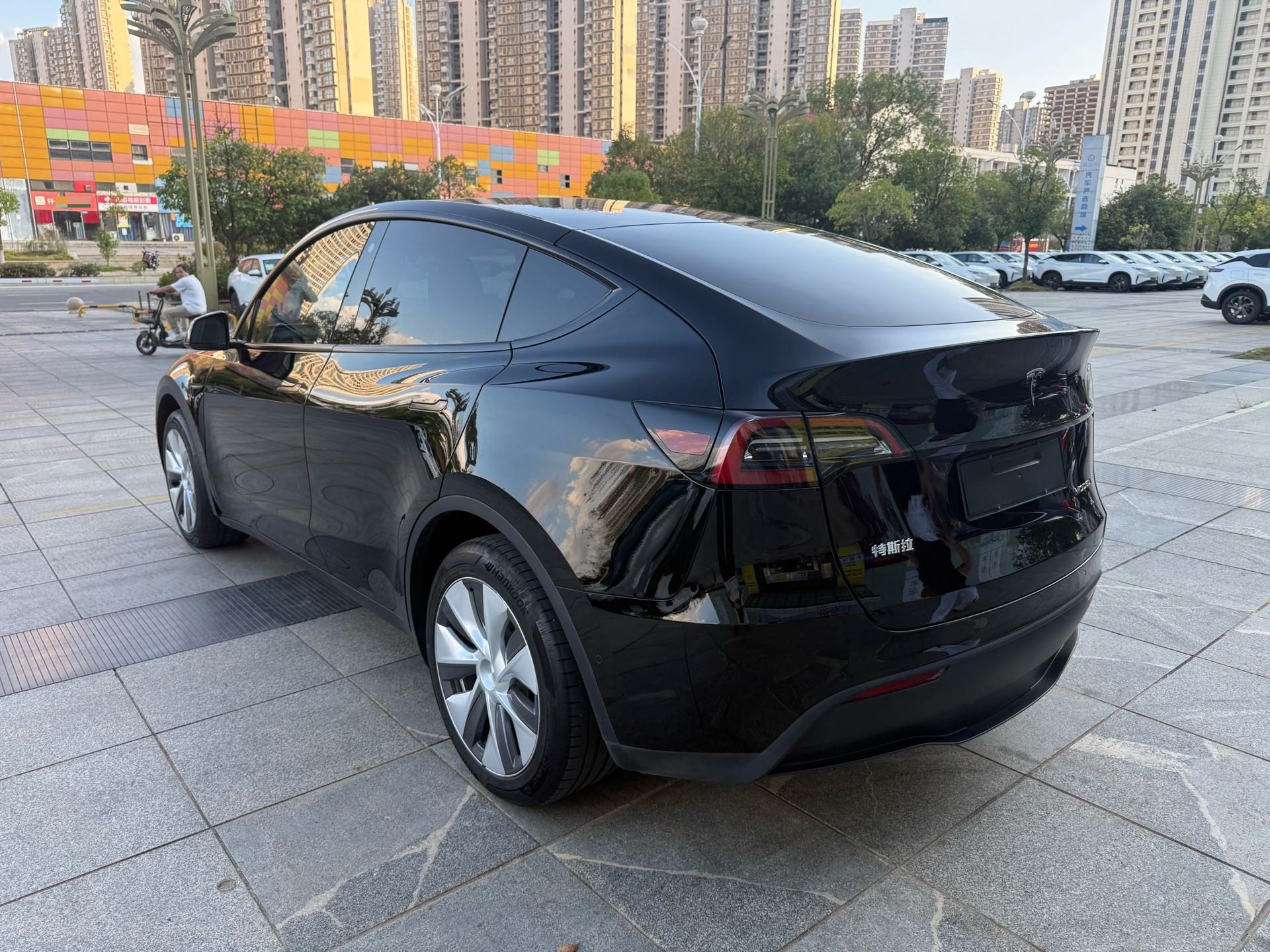 Tesla Model Y 2023 #12 Tesla Model Y 2023 immagine di auto #12