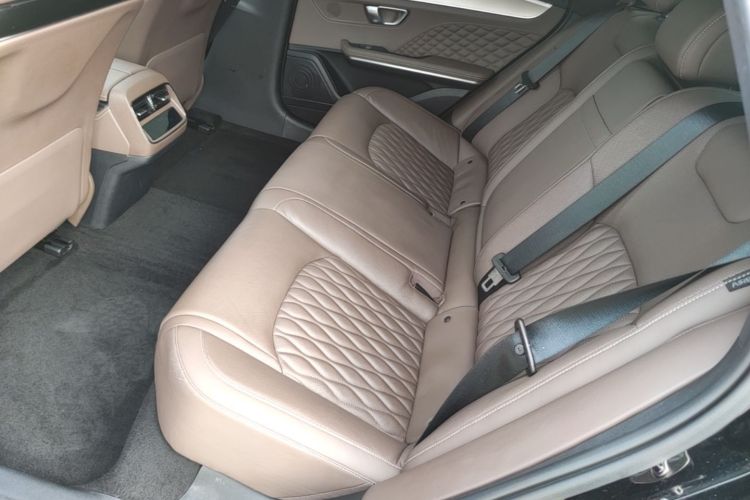 BYD Han 2024 car image #17