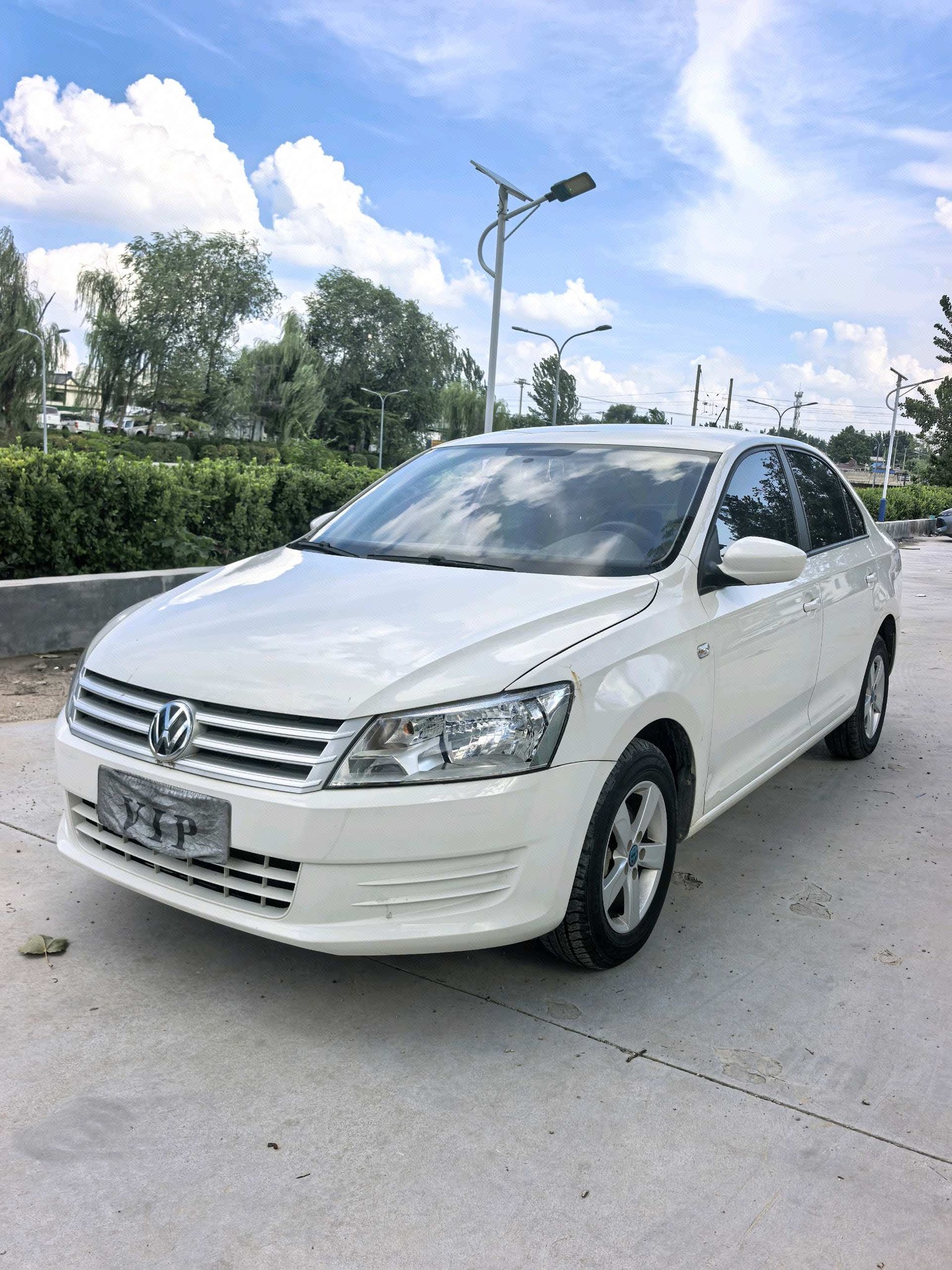 Volkswagen Santana 2015 car image 