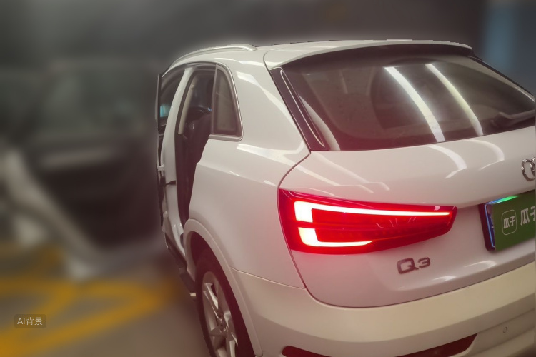 Audi Q3 2019 car image #5