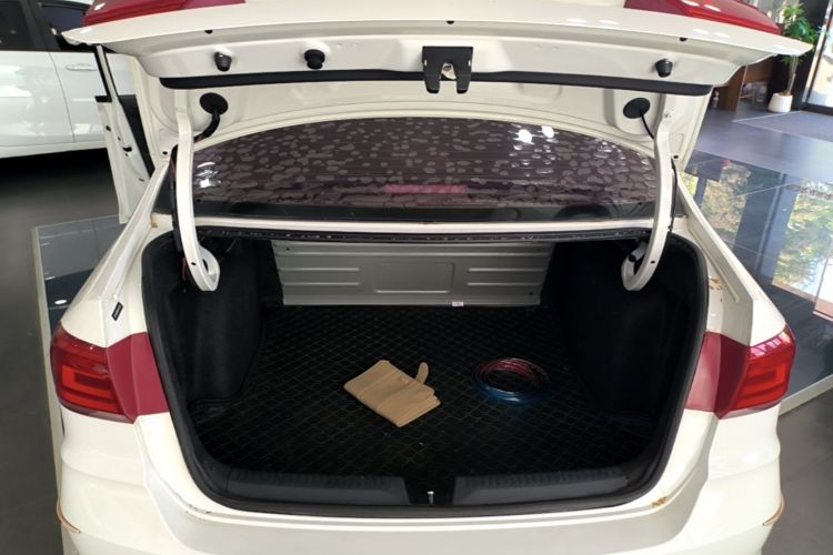 Volkswagen Santana 2017 #19 Volkswagen Santana 2017 car image #19
