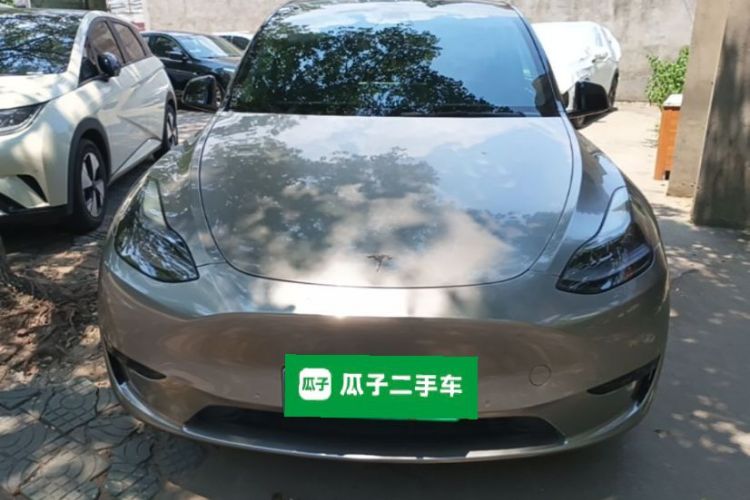 Tesla Model Y 2023 #3 Tesla Model Y 2023 car image #3