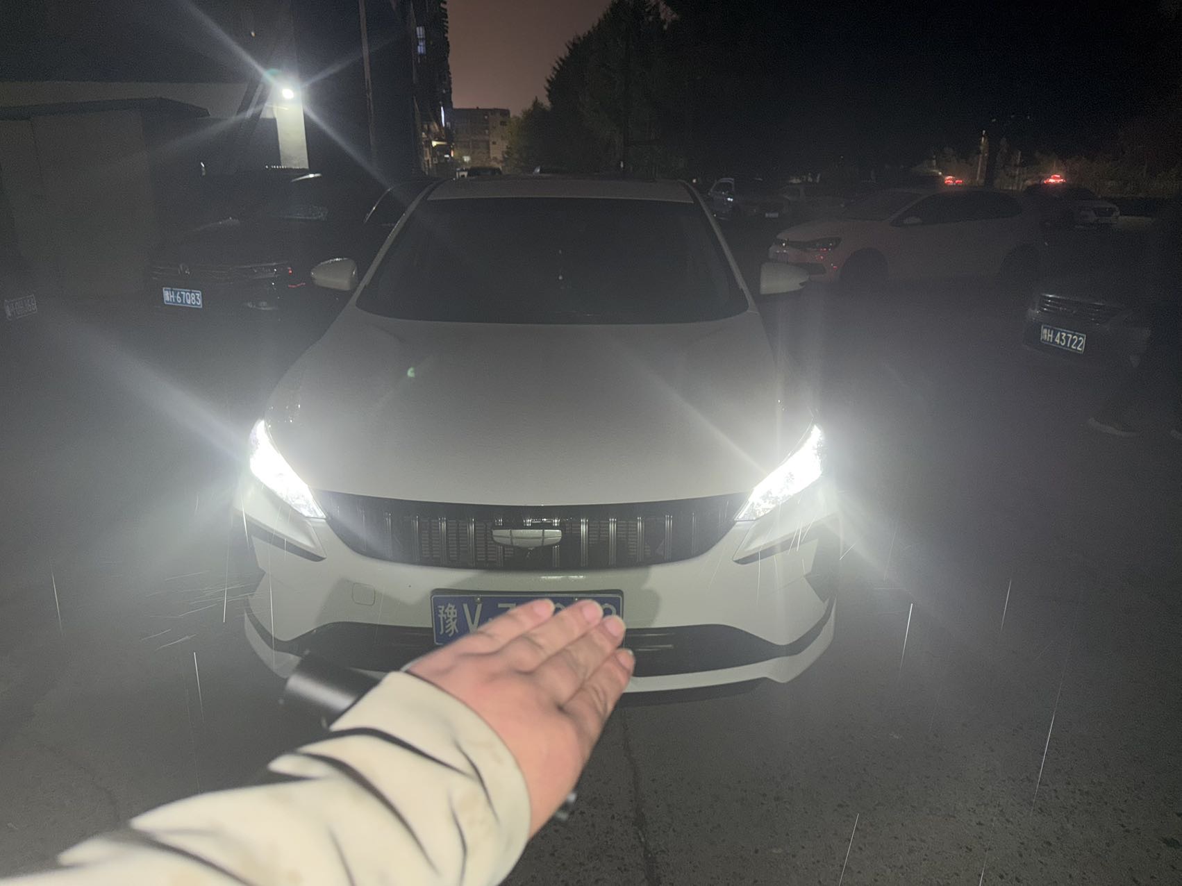 GEELY Binray 2025 car image #2