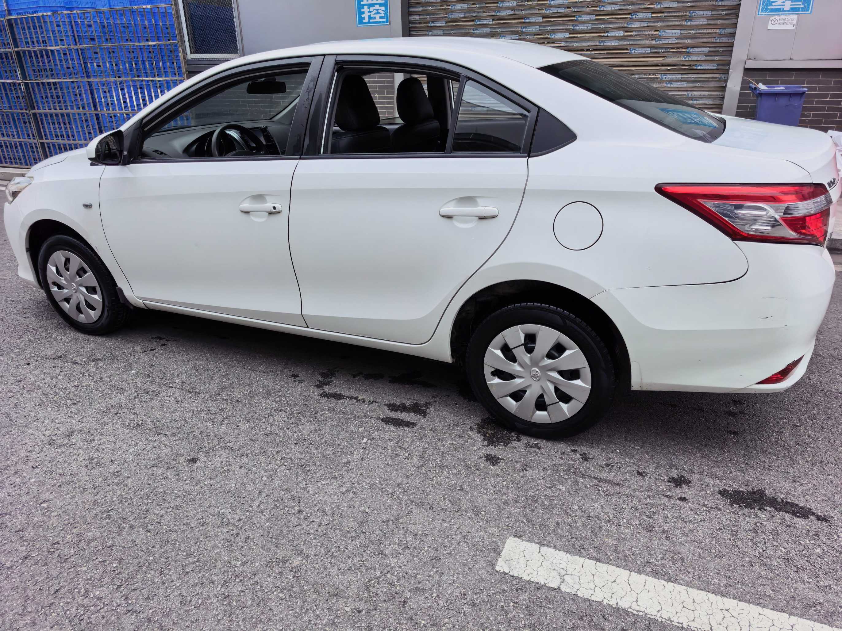 Toyota Vios 2015 car image #3