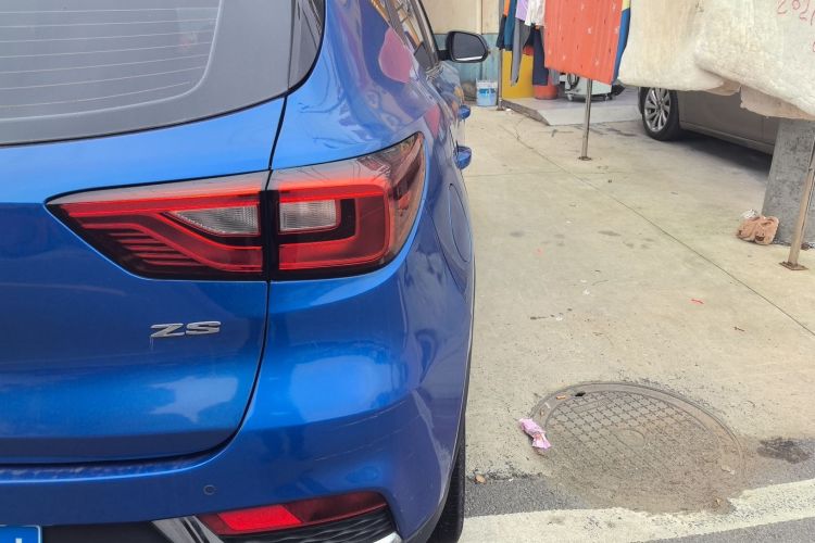 MG ZS 2018 изображение автомобиля #8