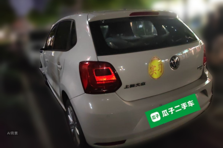 Volkswagen Polo 2015 car image #5