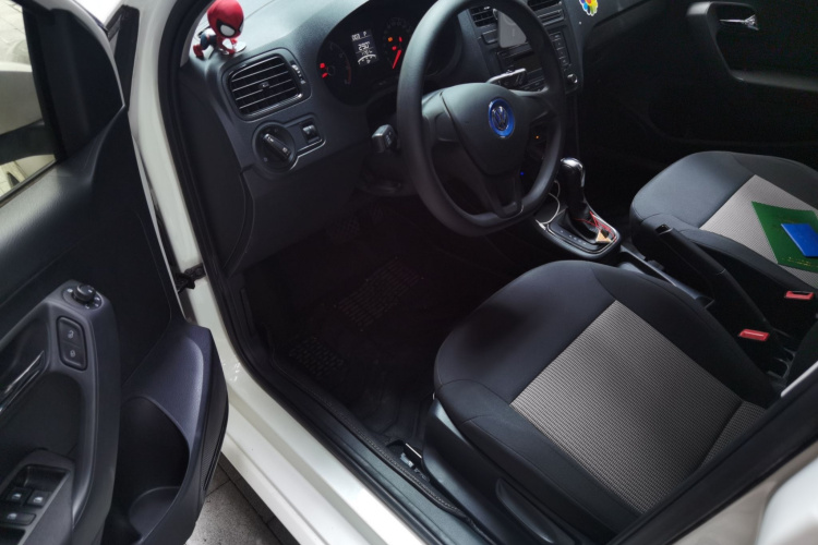 Volkswagen Polo 2017 #9 Volkswagen Polo 2017 car image #9
