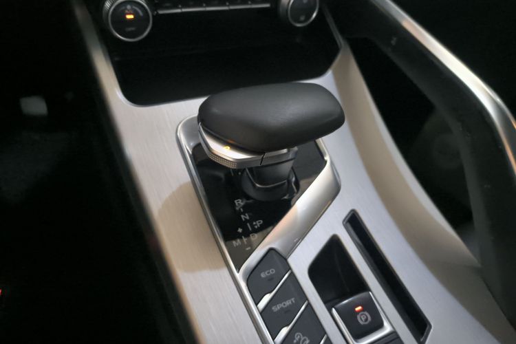 GEELY Coolray 2021 #14 GEELY Coolray 2021 car image #14