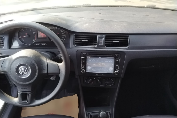 Volkswagen Santana 2016 imagem de carro #10