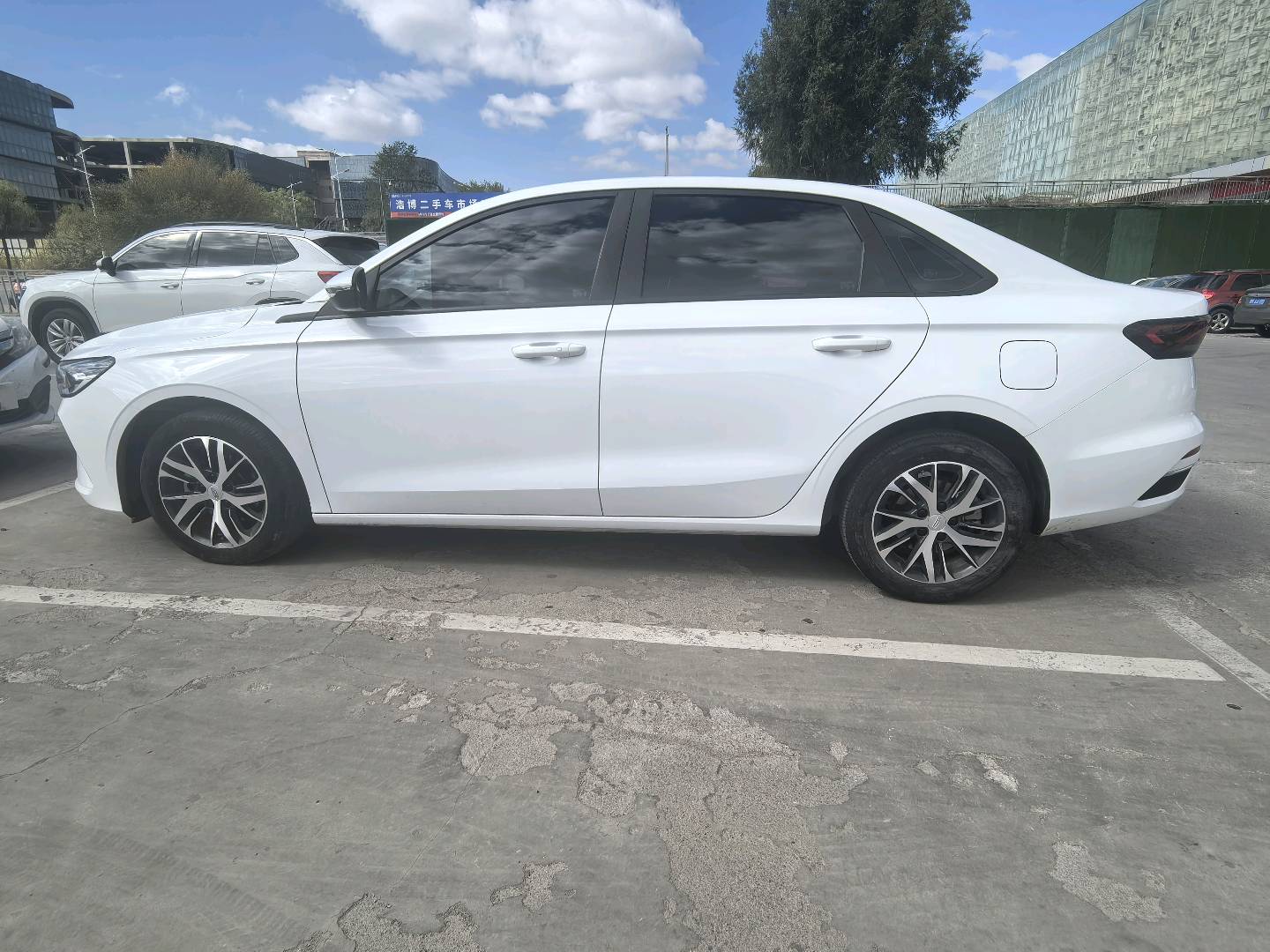 GEELY Emgrand 2023 #5 GEELY Emgrand 2023 car image #5