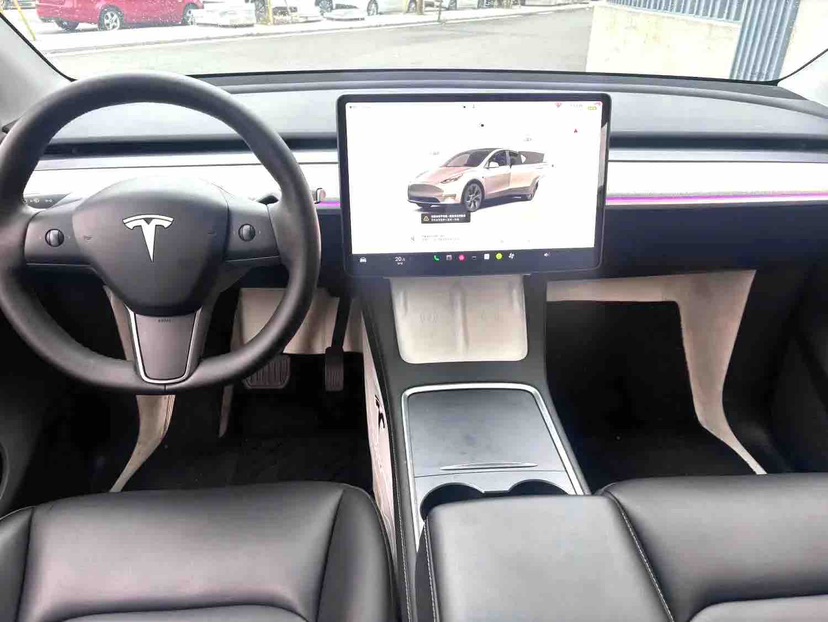 Tesla Model Y 2024 #5 Tesla Model Y 2024 car image #5