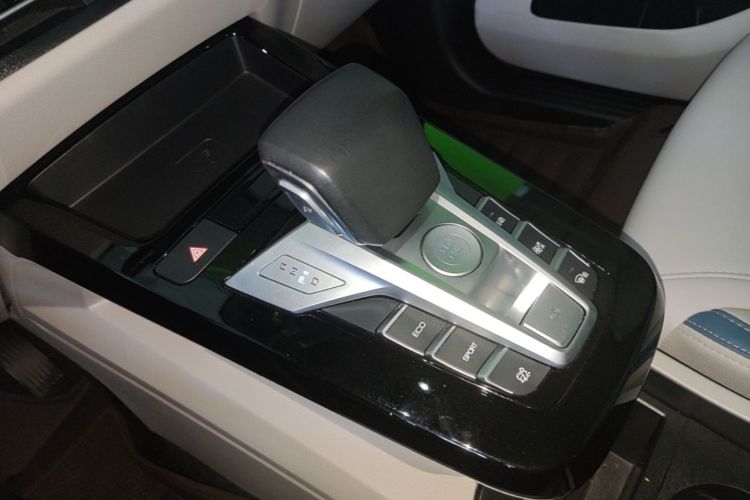 BYD Yuan Pro 2023 #18 BYD Yuan Pro 2023 immagine di auto #18