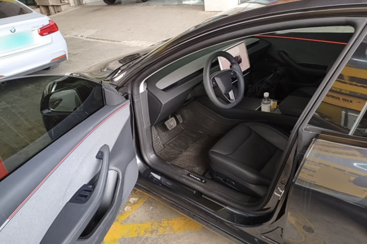Tesla Model 3 2025 #16 Tesla Model 3 2025 car image #16