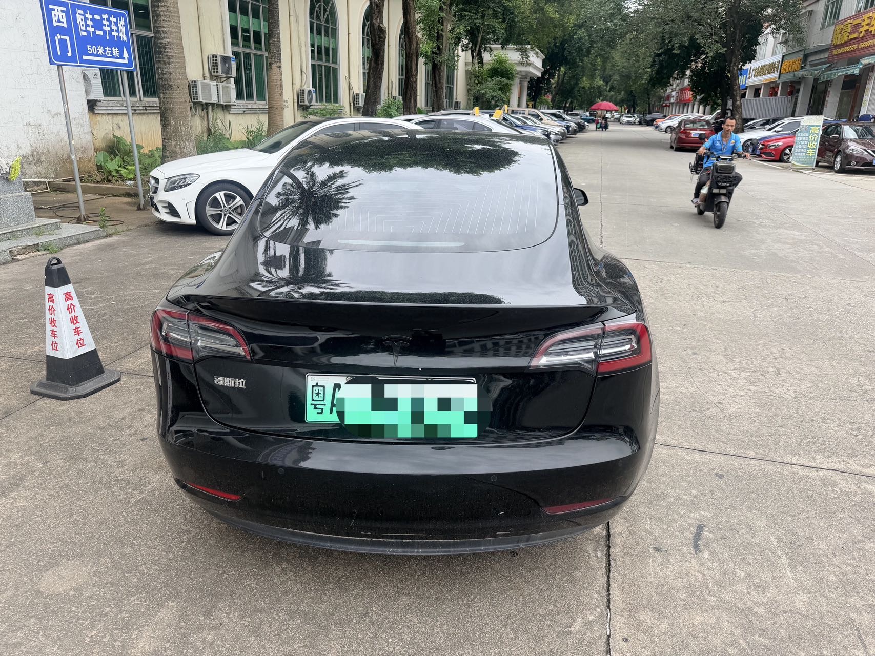 Tesla Model 3 2021 car image #3