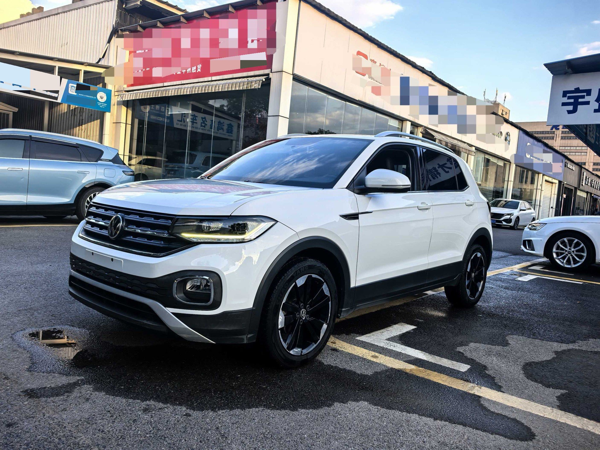 Volkswagen Tacqua 2020 car image 
