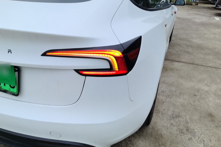 Tesla Model 3 2025 #8 Tesla Model 3 2025 car image #8