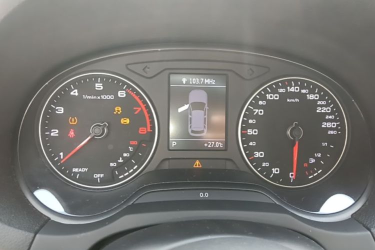 Audi A3 2017 car image #13