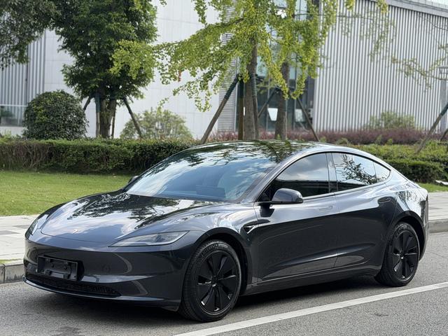 Tesla Model 3 2024 #16 Tesla Model 3 2024 car image #16