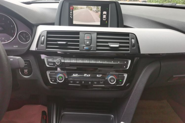BMW 3 Series 2017 #13 BMW 3 Series 2017 car image #13