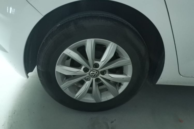 Volkswagen Polo 2020 car image #10