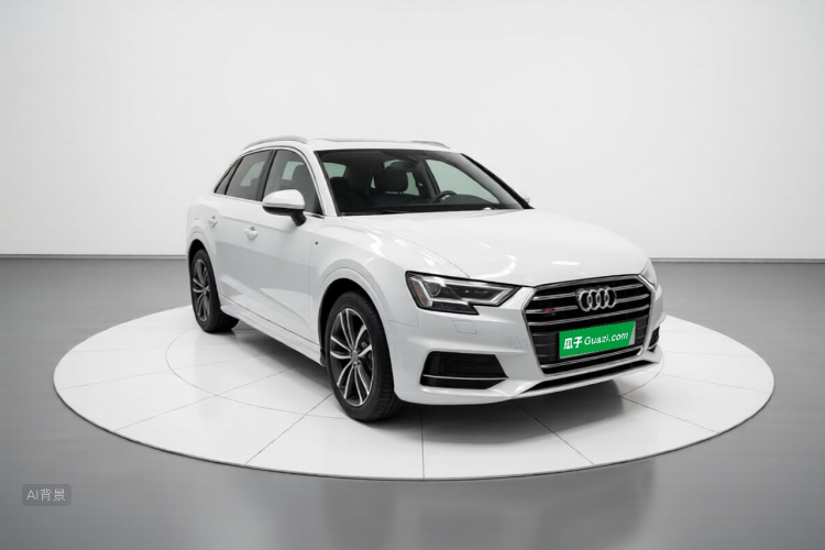 Audi Q3 2021 car image #4