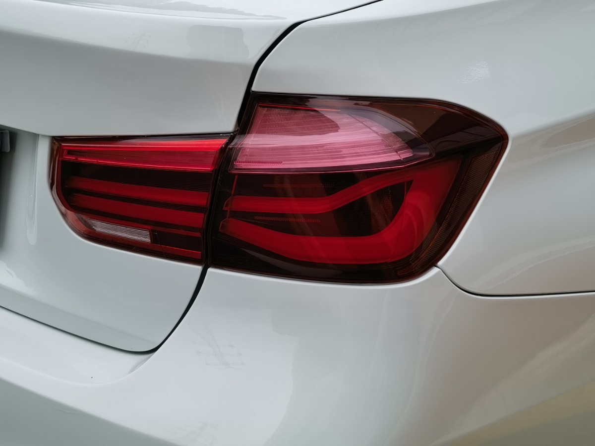 BMW 3 Series 2017 #15 BMW 3 Series 2017 car image #15