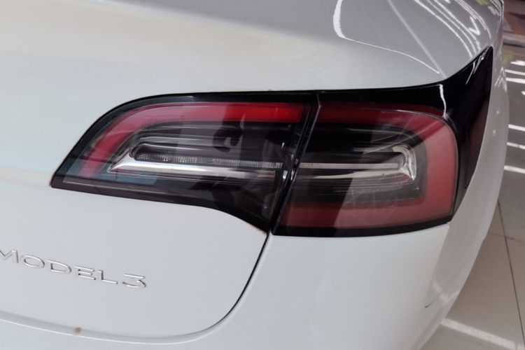 Tesla Model 3 2023 car image #8