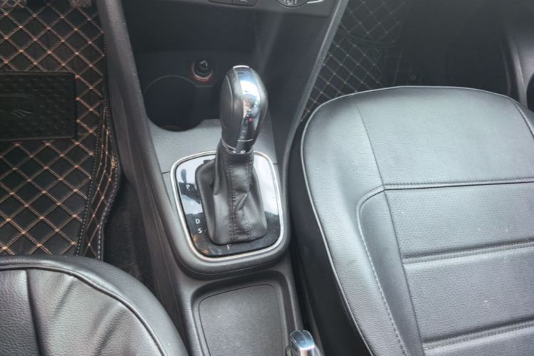 Volkswagen Polo 2017 #14 Volkswagen Polo 2017 car image #14