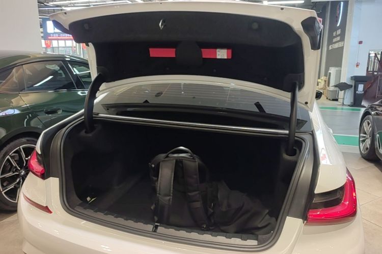 BMW 3 Series 2021 #21 BMW 3 Series 2021 immagine di auto #21